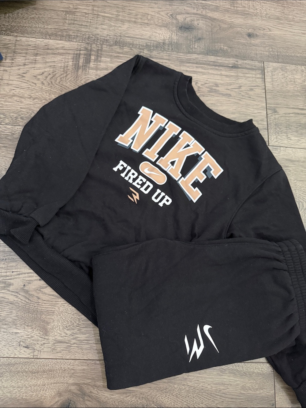Kids Nike sweat suit